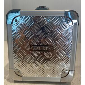 VAULTZ Storage Chest Silver for disc with key